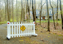 Load image into Gallery viewer, 6 ft Free-standing Driveway Gate