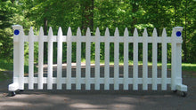 Load image into Gallery viewer, 8 ft Free-standing Driveway Gate
